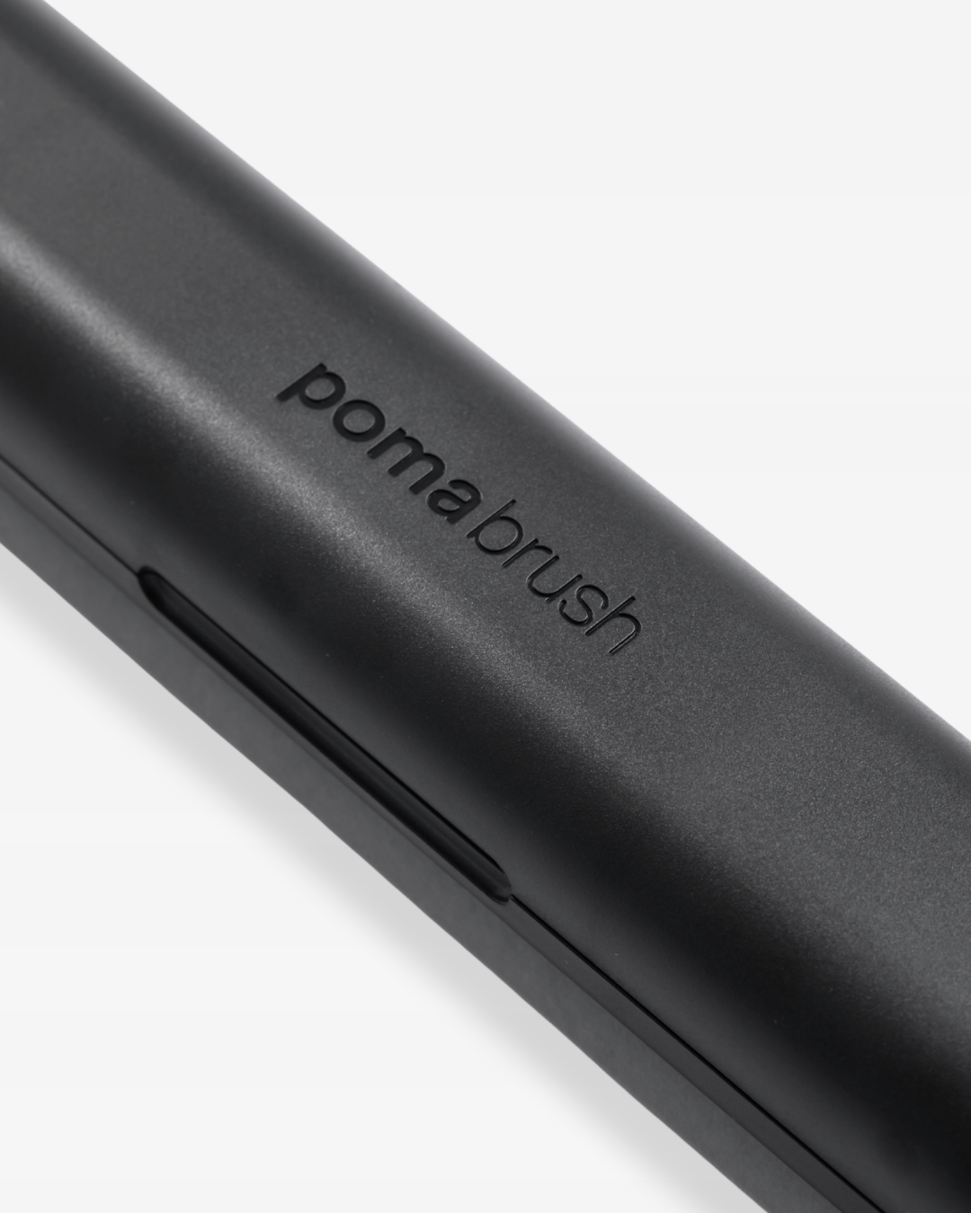 Pomabrush Model 2.0 with UV-C Charging Case